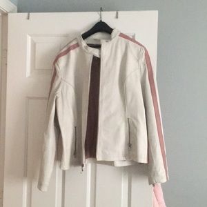 Sporty off white Wilsons Leather jacket ladies XL
